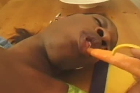 tranny With The long Nails - totally taut