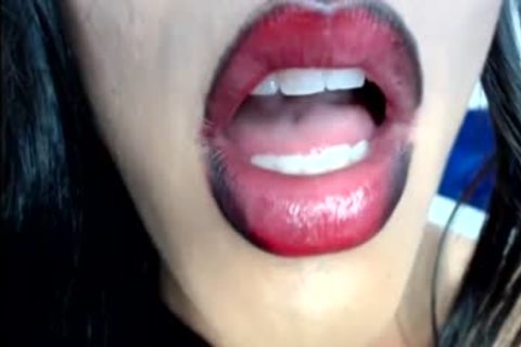 humongous 10-Pounder shelady Cums Hard On cam
