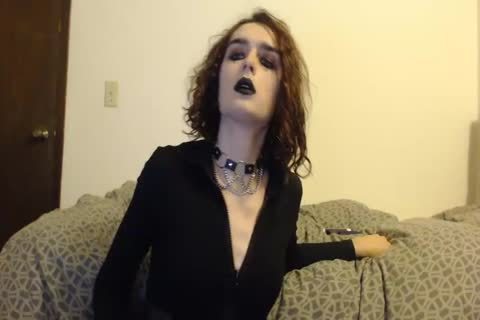 Cerise_cute_dark_teen