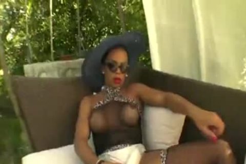 Keylla Marques And Leticia Castro love juice A Sub