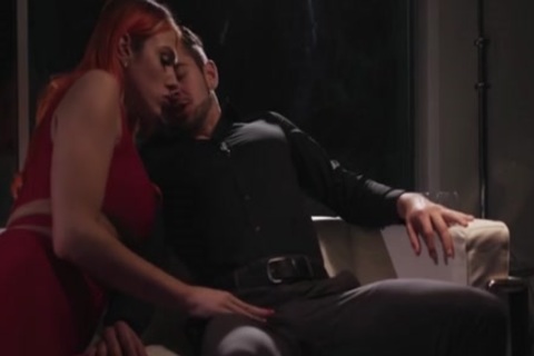 breasty Ts Aspen Brooks acquires A Hard 10-Pounder Up Her Ts backdoor