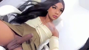 tgirl Ladyboy Jerking webcam